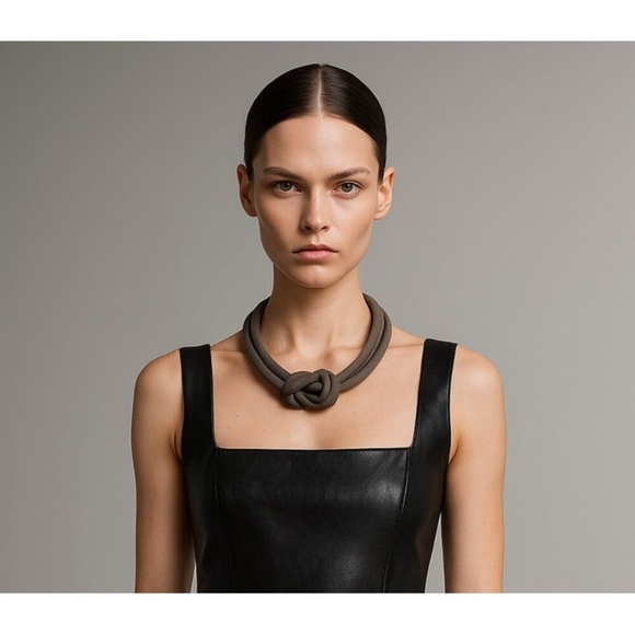 Comptoir des Cotonniers Suede Knot Necklace Gray Adjustable Boho Minimalist - Picture 8 of 8